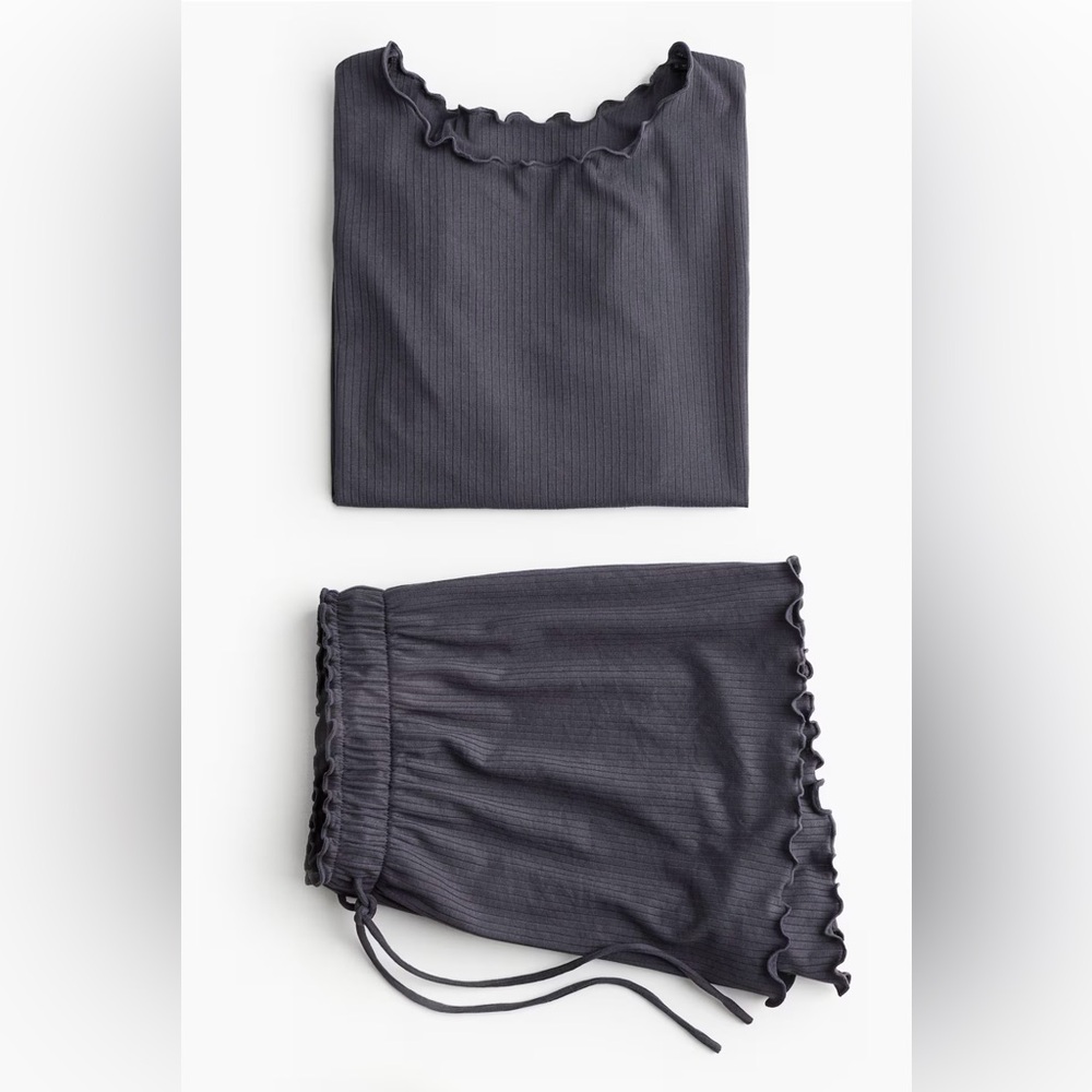 H&M PJ Set - Picture 7 of 7